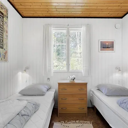 1308 Aakirkeby - Fyrreklyngen 5 Feriehus Vester Somarken