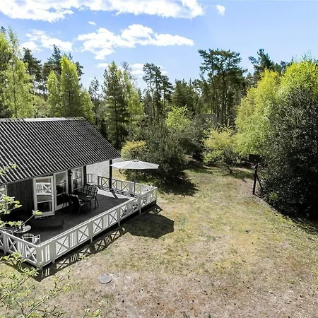 1308 Aakirkeby - Fyrreklyngen 5 *